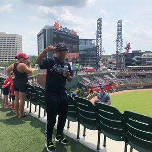 Meet your Posher, Cesar